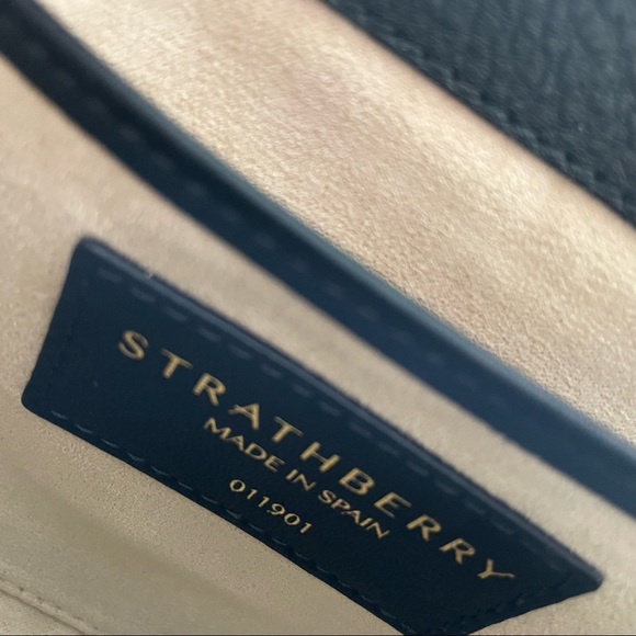 Authentic strathberry bag - Picture 5 of 5